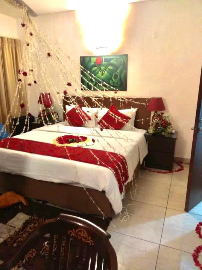 Bed and Breakfast The Neem Nowe Delhi Zewnętrze zdjęcie